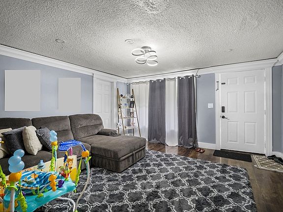 3rd image of 22 2nd Ave