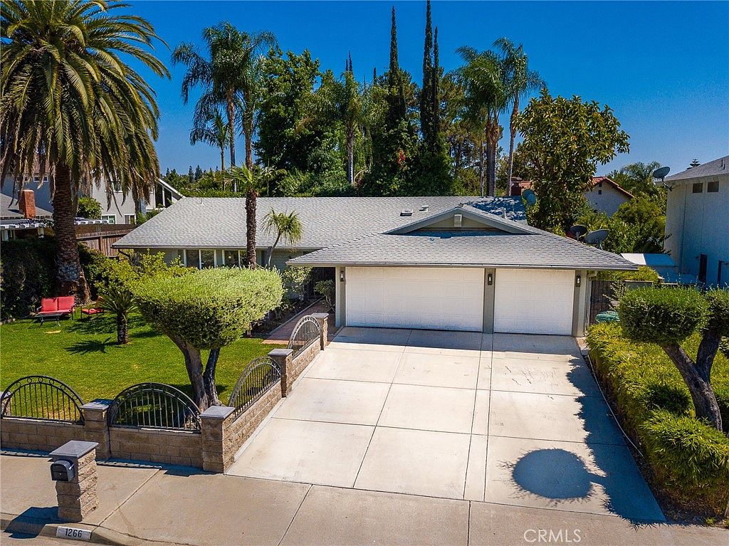 1266 Grossmont Dr, Riverside, CA 92506 Zillow