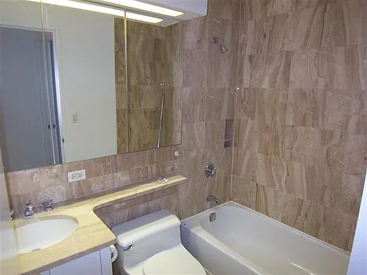 Rented by Luxury Habitat | media 51