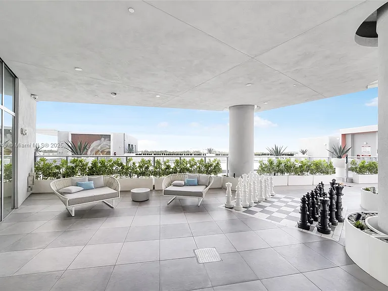 2000 Metropica Way #306 — Photo 35