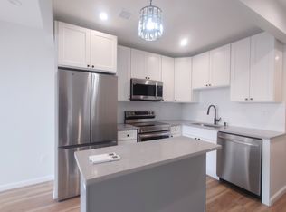 30-88 21st St #4A, Astoria, NY 11102