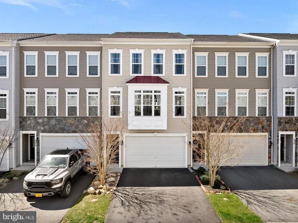 206 Upper Brook Ter, Purcellville, VA 20132