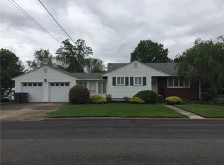 31 Rose St, Edison, NJ 08817