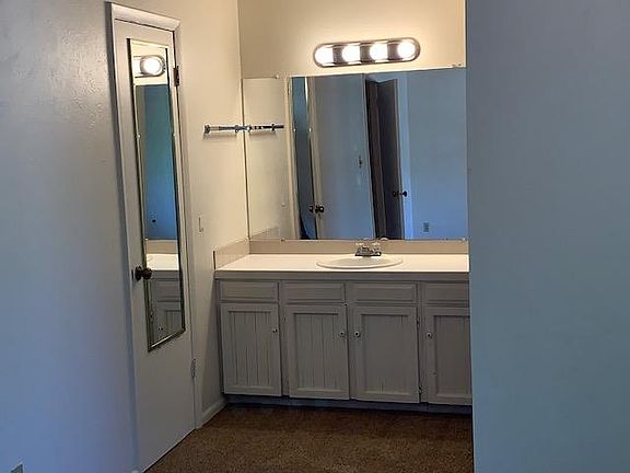 Master BR Second Vanity