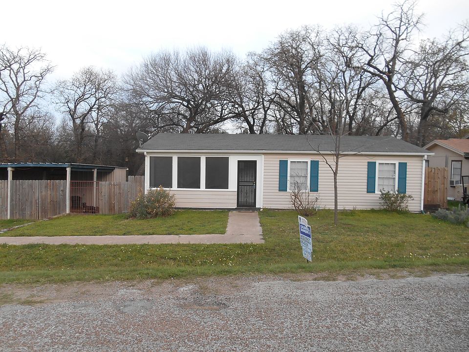 1st image of 2715 Cedarhill St
