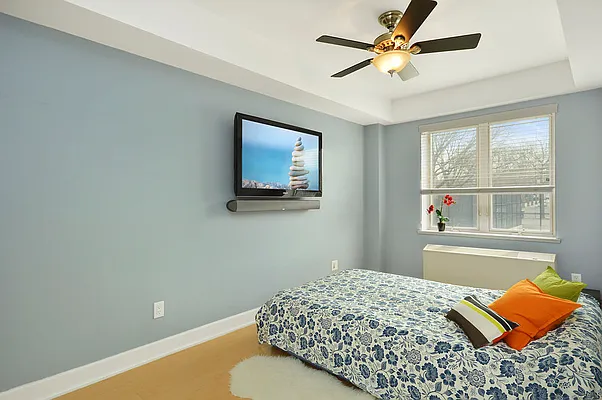 Sold by Corcoran | media 29