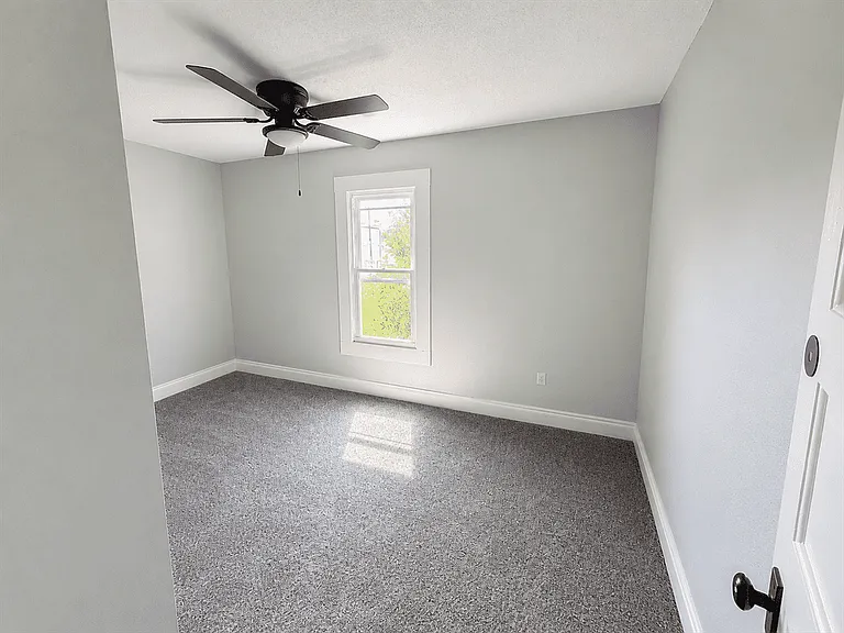 1140 W 2nd St #1140 — Photo 11
