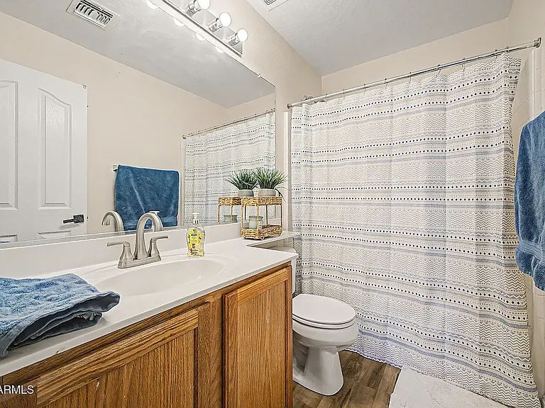 2527 S 89th Dr — Photo 14