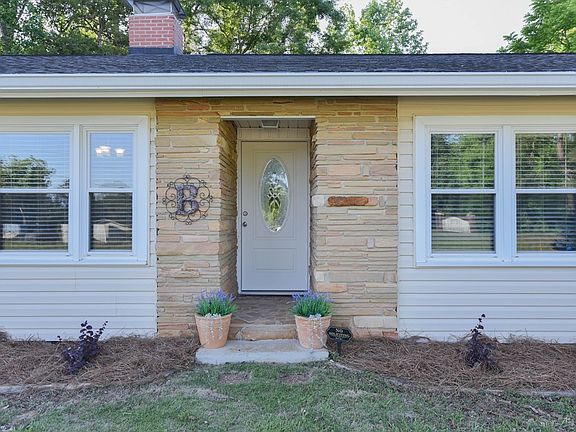 5th image of 1801 Emerald Rd