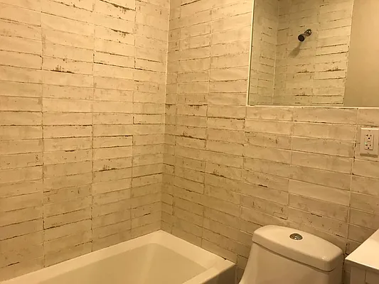 Rented by Premier Metro Realty Corp | media 22