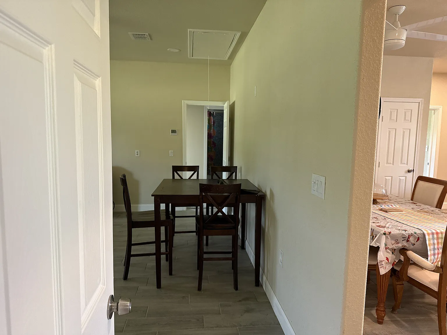 4 bed, 1628 sqft, $2,200 — Photo 2