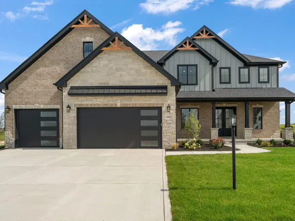 13822 Waterleaf Dr, Saint John, IN 46373