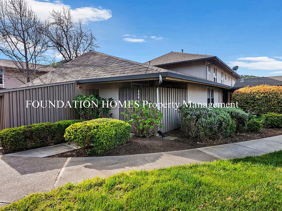 1st image of 158 Roundtree Blvd
