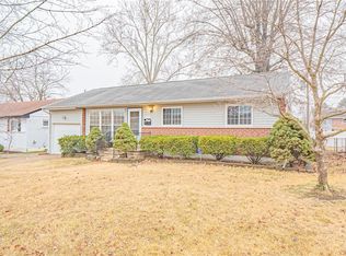 4208 Colvin Dr, Saint Louis, MO 63123