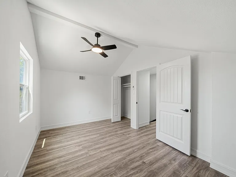 10406 Broadstairs St — Photo 24