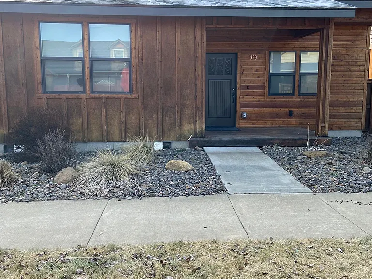 333 E Aspenwood Ave — Photo 1