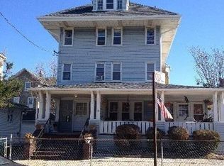 164 Beach 122 St, Rockaway Park, NY 11694