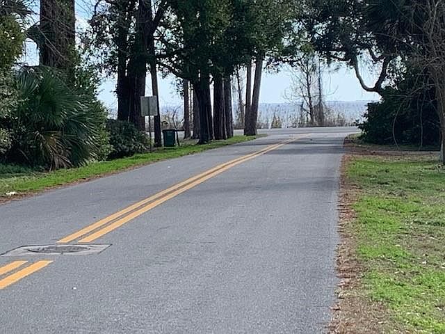 1st image of 4 24th Ave