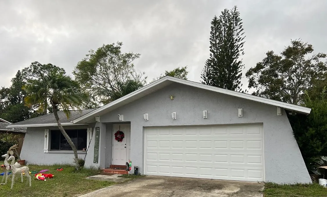 4104 Honolulu Dr — Photo 1