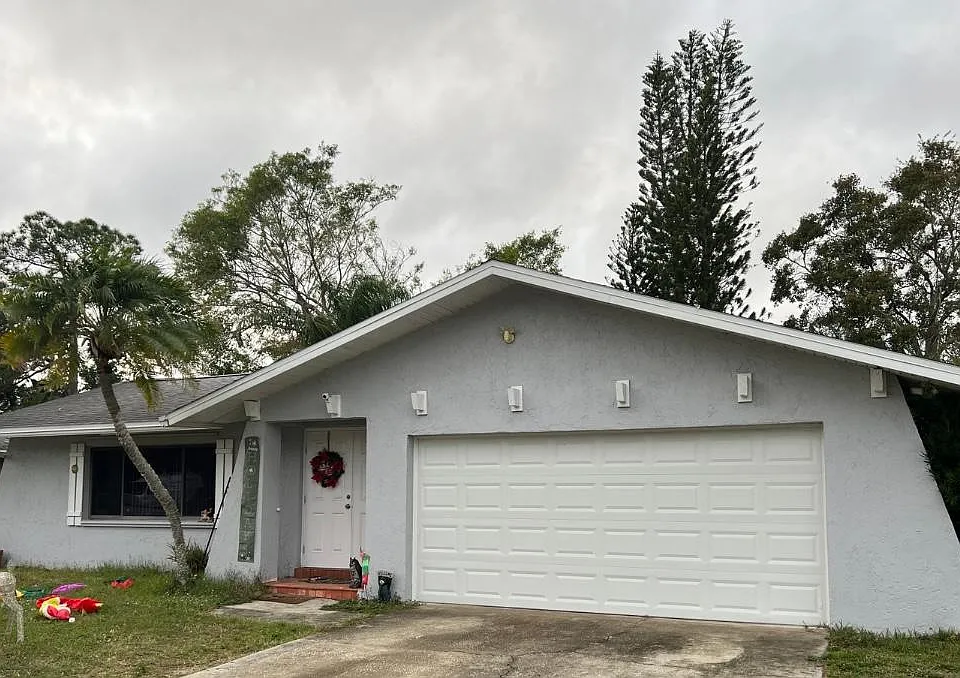 4104 Honolulu Dr