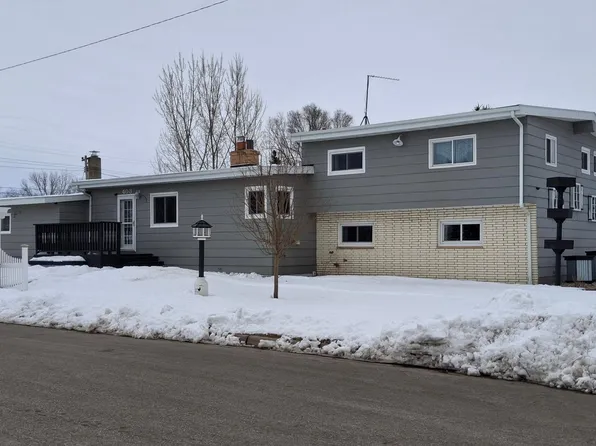 403 3rd Ave NW, Dilworth, MN 56529