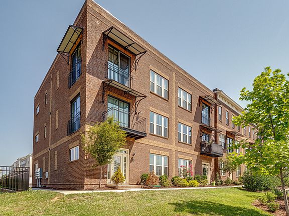3rd image of 1011 Vida Way #107