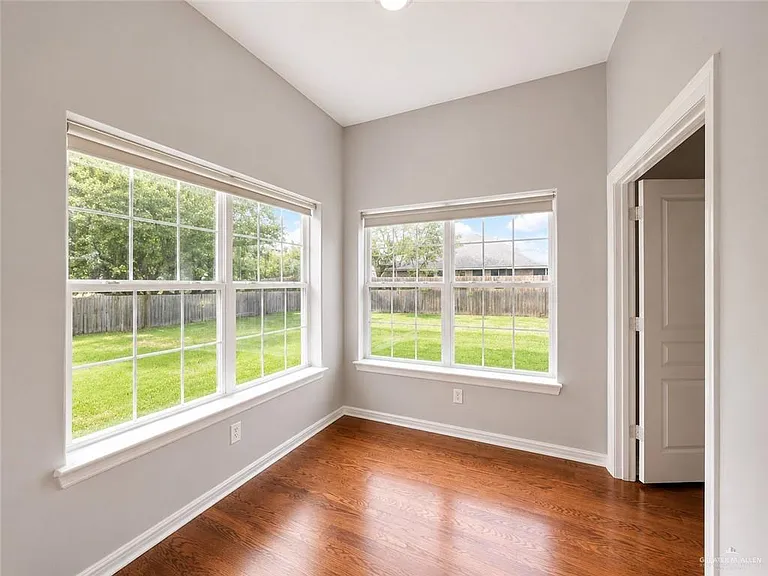 4704 Date Palm Ave — Photo 8