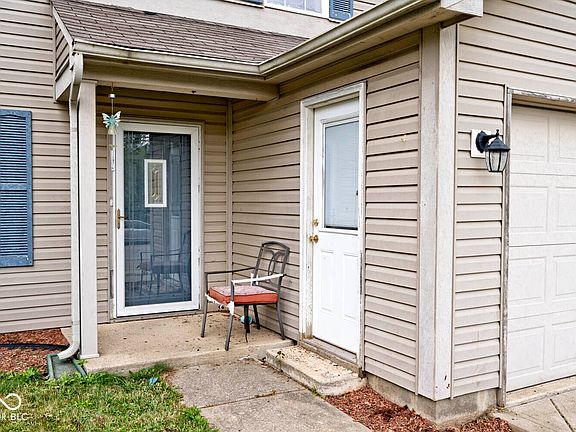 2nd image of 3917 N Bergamot Ct