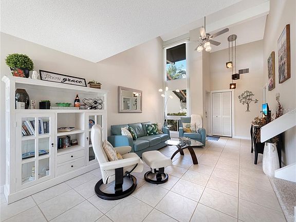 5th image of 800 S Blvd Of Presidents Unit 8