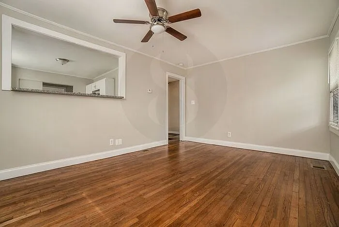 973 Lawton St SW — Photo 5