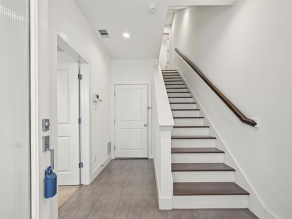 3rd image of 2208 McGowen St