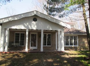 11065 N Granville Rd, Mequon, WI 53097