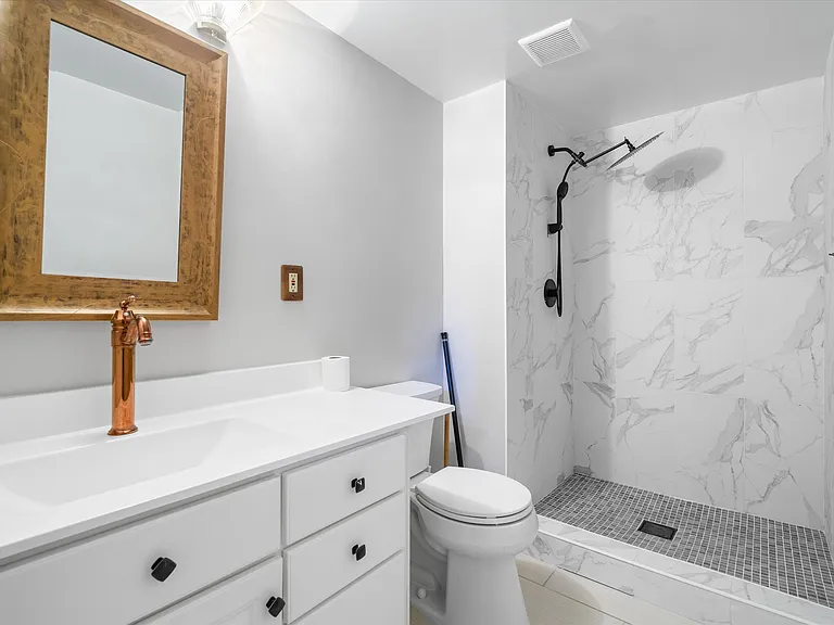 15100 Carlbern Dr — Photo 10
