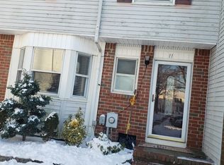 11 Begonia Ct, Sayreville, NJ 08872