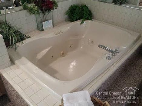 3rd image of 57387 Beaver Dr