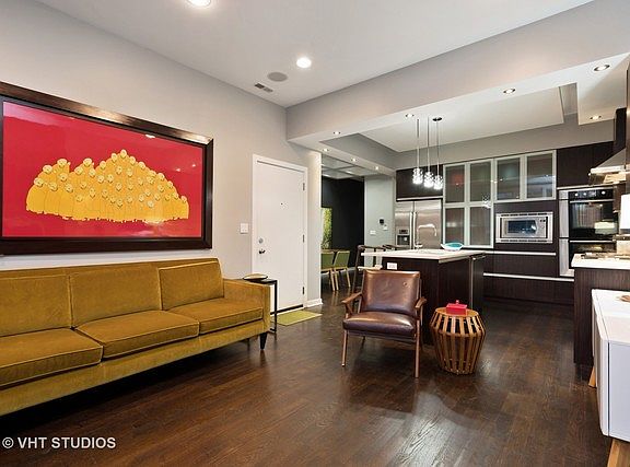 5th image of 1747 W North Ave #1
