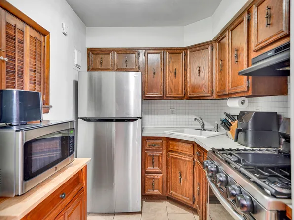 66-45 69th Street image 10 of 31