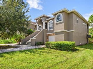 655 Eunice Dr, Tarpon Springs, FL 34689