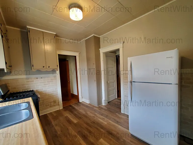 313 Denver St — Photo 8
