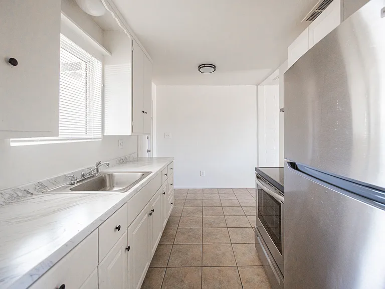 1915 N 26th Place, Phoenix Az — Photo 38