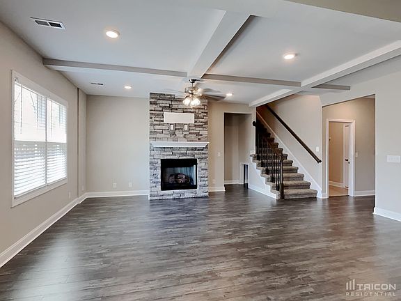 2nd image of 452 Kinslow Ct