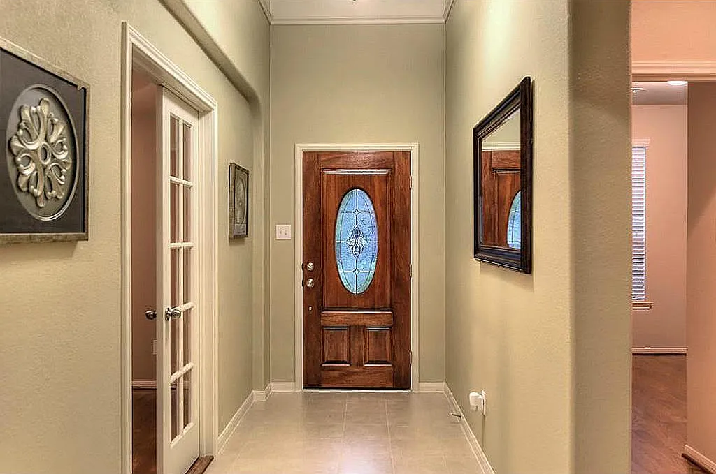 4 bed, 3.5 bath, 3545 sqft, $3,000 — Photo 4