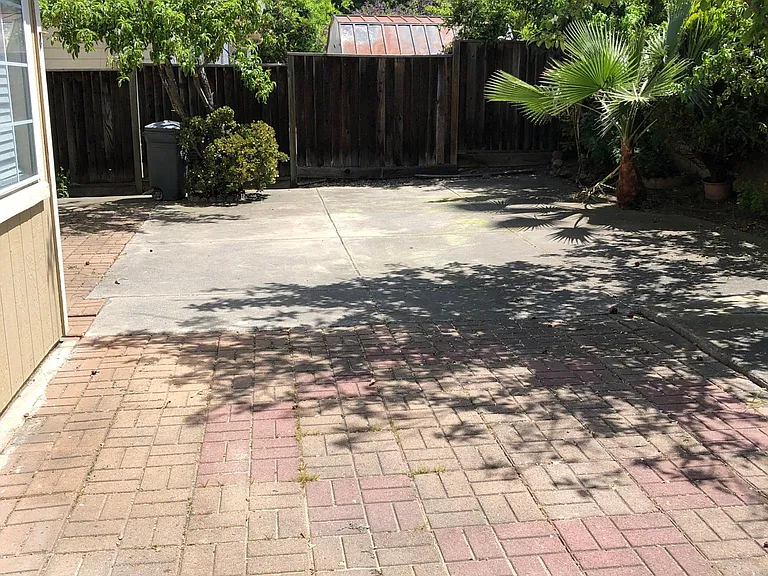 1438 Cuciz Ln — Photo 16