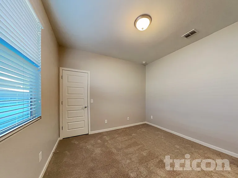439 W Tenia Trl — Photo 14