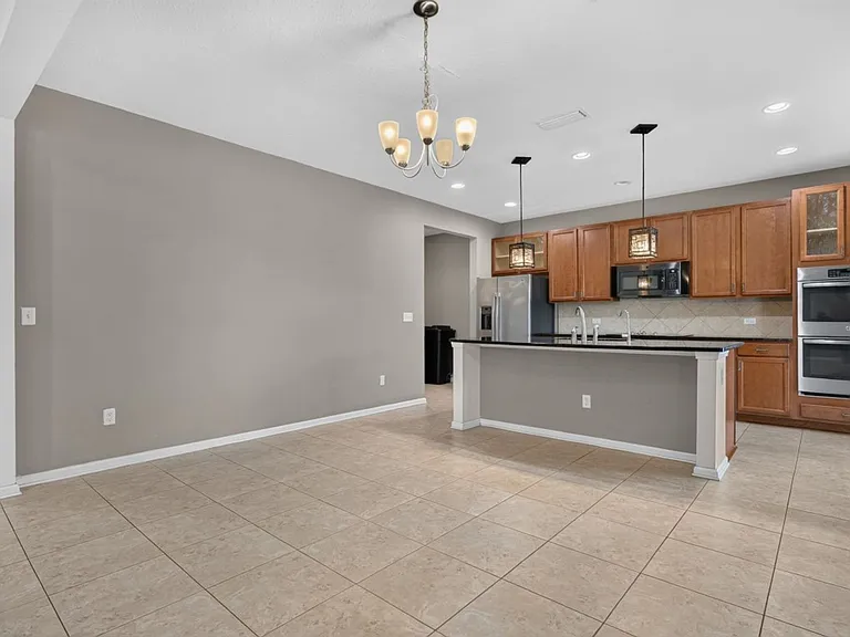 263 Gilmore Ln — Photo 10