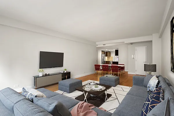 Rented by Stonehenge NYC LLC | media 4