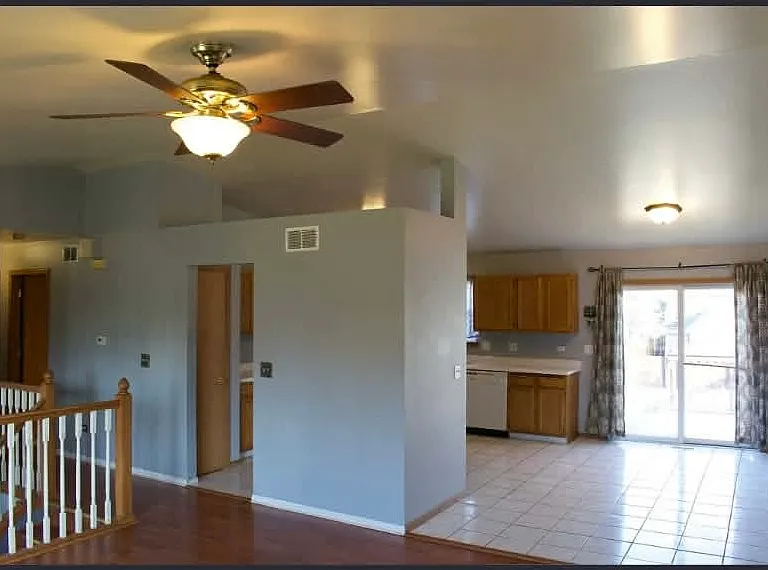 2921 Gilboa Ave — Photo 11