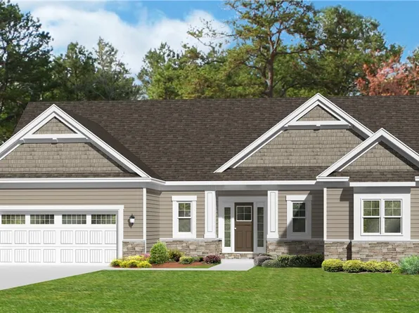 1 Orchard View Trl, Walworth, NY 14568