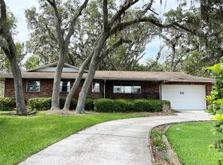 930 Crenshaw Lake Rd, Lutz, FL 33548