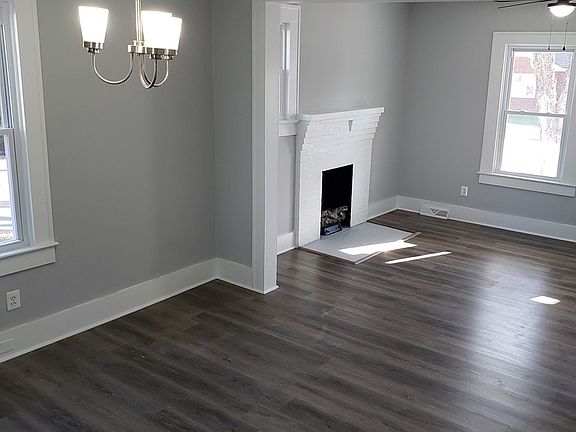 3rd image of 1716 Vaughan St